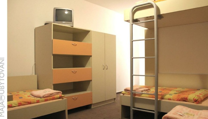 Penzion Mája Malá Morávka - Čtyřlůžkový ECONOMY+ s vlastním sociálním zařízením